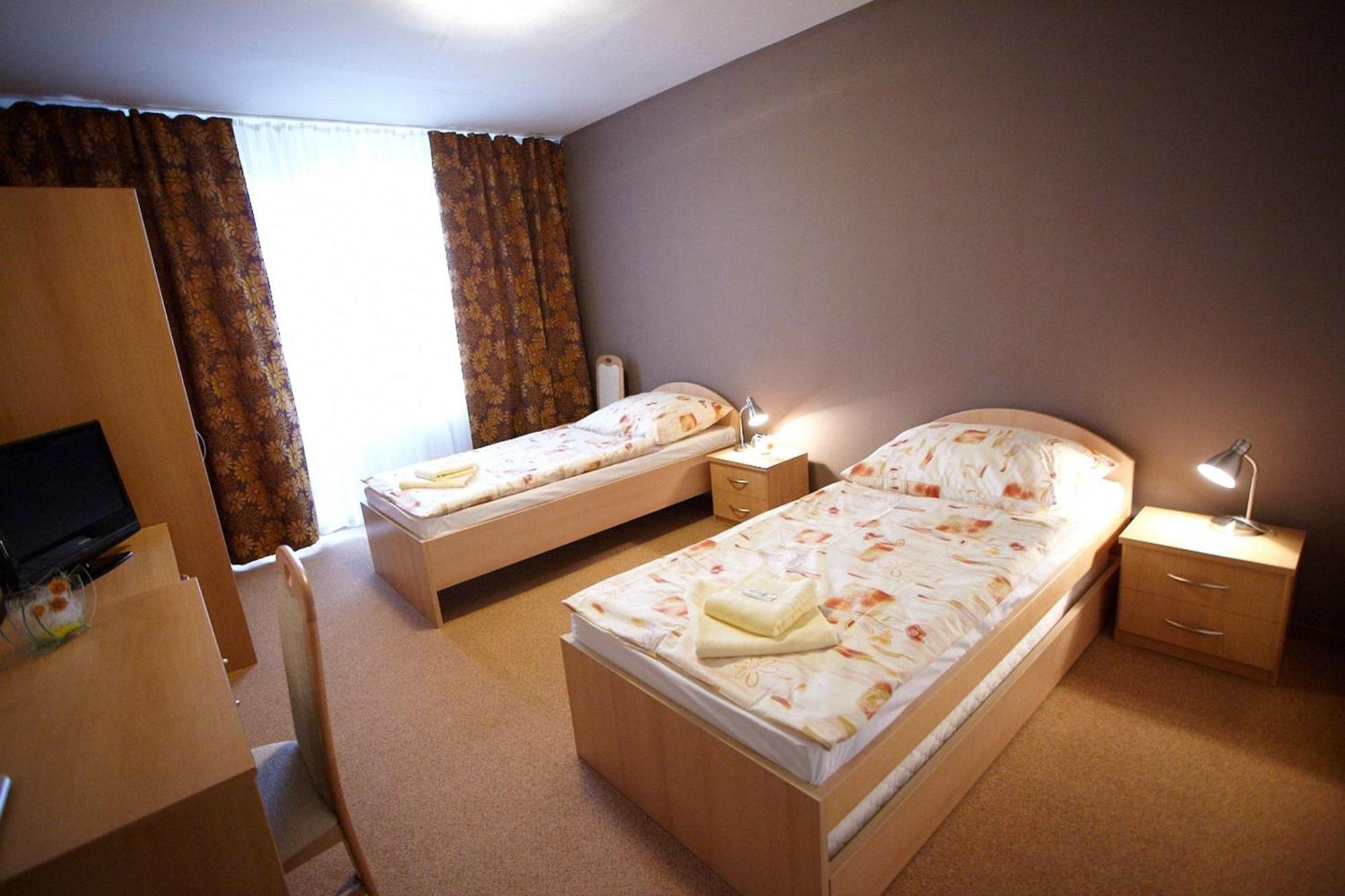 Hotel Spectrum Trnava Chambre photo
