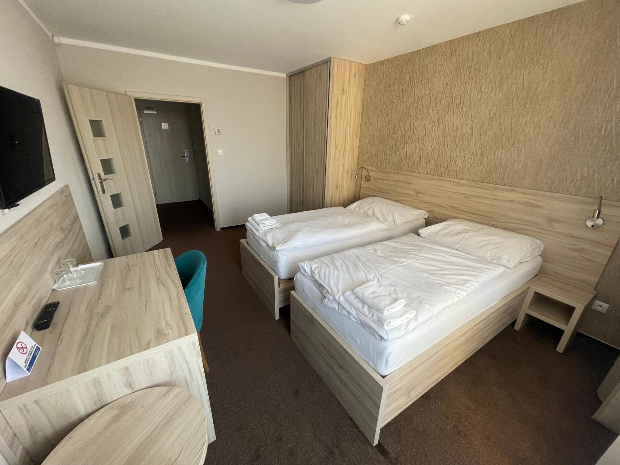 Hotel Spectrum Trnava Extérieur photo