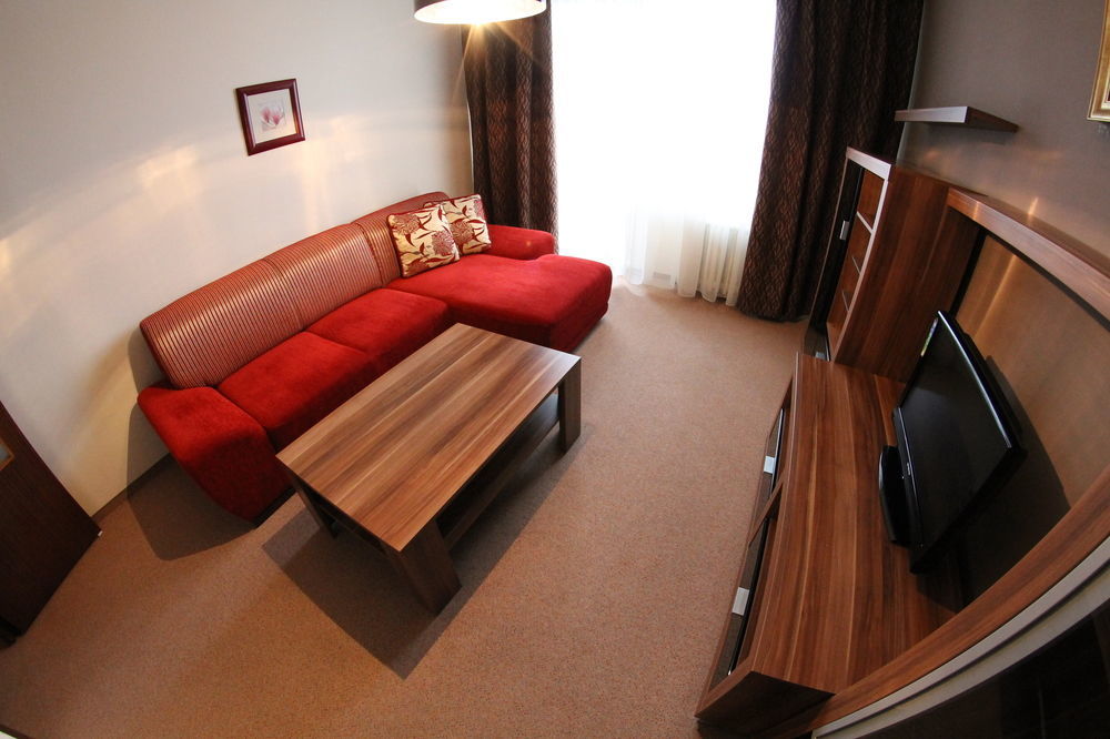Hotel Spectrum Trnava Extérieur photo