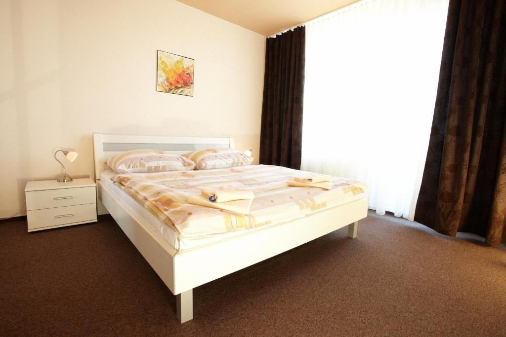 Hotel Spectrum Trnava Chambre photo